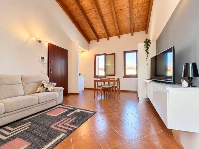 Appartamento trilocale in vendita in Via Papa Giovanni Paolo II, Centro, Erbè