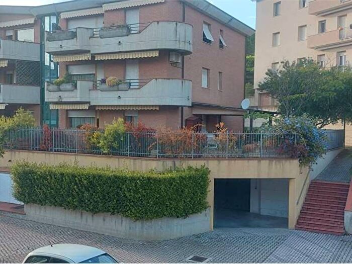 Appartamento trilocale in vendita in Pinocchio, Ancona