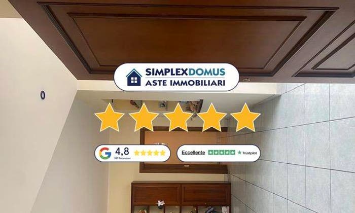 Appartamento trilocale in vendita in Via Emilio Salgari, Mondragone