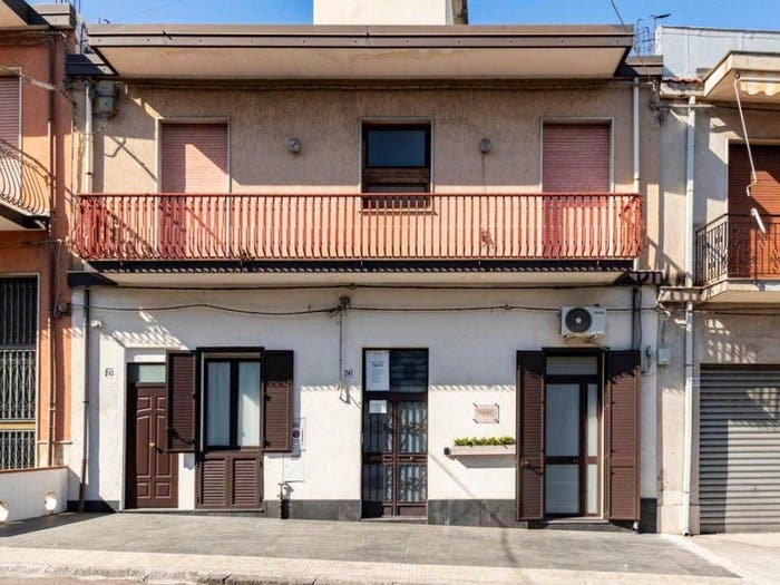 Casa con 6 locali in vendita in via luigi orlando, Centro, Giarre