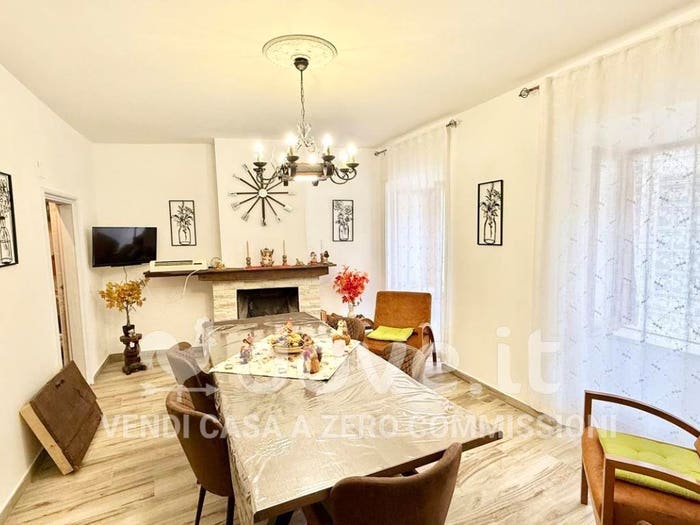 Casa con 5 locali in vendita in Via Tonnicoda, Tonnicoda, Pescorocchiano