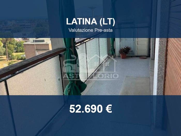 Appartamento trilocale in vendita in Corso Giacomo Matteotti, Centro Centro Storico Nicolosi, Latina