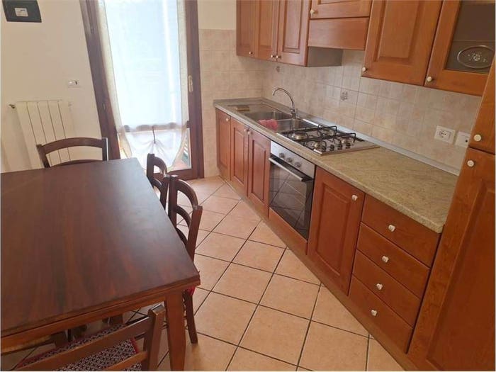 Appartamento quadrilocale in affitto in Via Maggio, Margine Coperta Traversagna, Massa e Cozzile