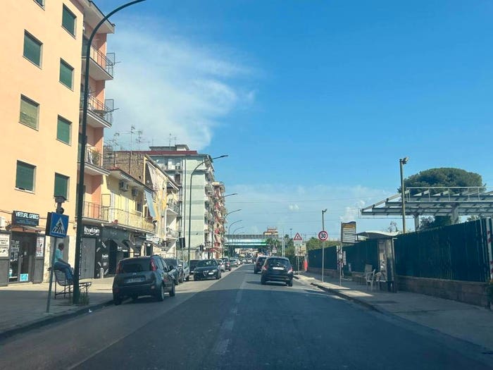 Appartamento trilocale in vendita in Via Provinciale Santa Maria a Cubito, Piscinola, Napoli