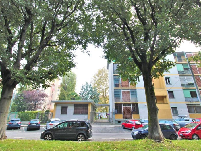 Appartamento trilocale in vendita in Viale Omero, Corvetto, Milano