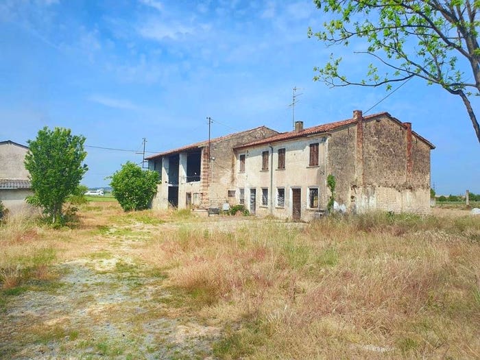 Casa con 6 locali in vendita in in zona campagna, Centro, Povegliano Veronese