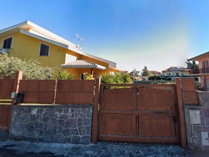 Casa con 6 locali in vendita in Via Luigi Rizzo, Centro, Mascalucia