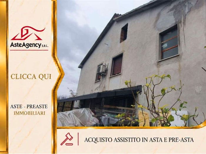 Casa quadrilocale in vendita in Salita San Nicola snc, Rosciano