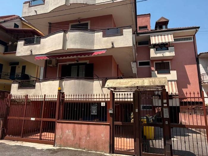 Appartamento quadrilocale in vendita in Via Puoti, Colonne San Vito, Giugliano in Campania