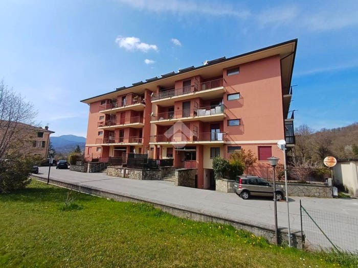 Appartamento trilocale in vendita in Piazza eugenio marchese, Centro, Busalla