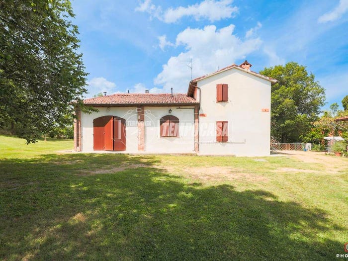 Casa con 6 locali in vendita in Via Suore, Ponticelli, Imola