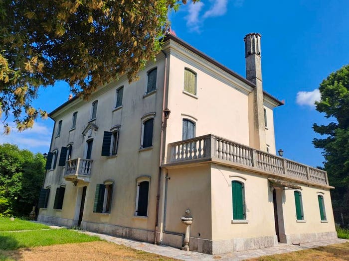 Casa con 6 locali in vendita in Via Frascade, Pasiano di Pordenone