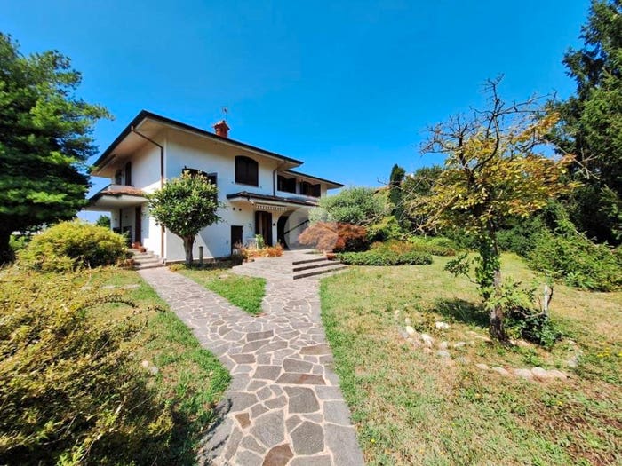 Casa con 6 locali in vendita in Via Thomas Alva Edison, Centro, Bernate Ticino