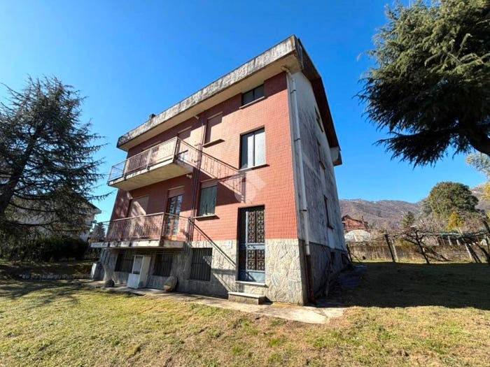 Casa con 6 locali in vendita in VIA MARITANI, Centro, Cumiana