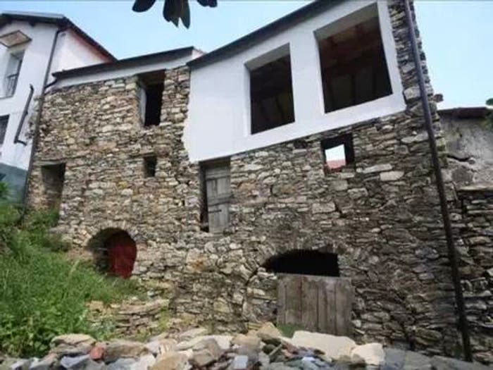 Casa con 5 locali in vendita in Via Candeasco, Borgomaro