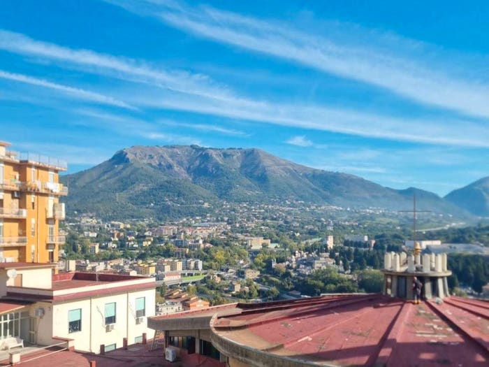 Appartamento quadrilocale in vendita in Via Giuseppe De Caro, Carmine Alto, Salerno