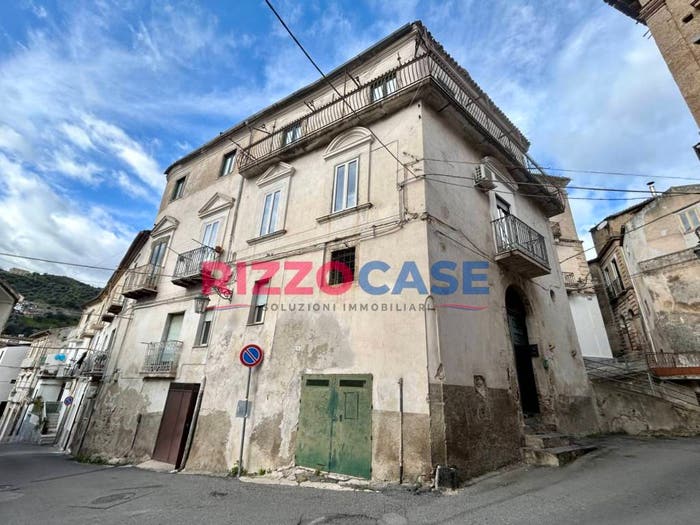 Appartamento con 6 locali in vendita in Corso Giuseppe Garibaldi, Rossano, CoriglianoRossano
