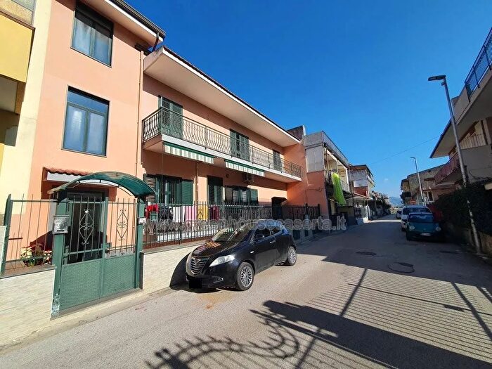 Appartamento quadrilocale in vendita in Via Gabriele d'Annunzio, Recale