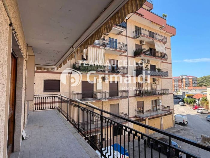 Appartamento quadrilocale in vendita in Via San Giovanni, Centro, Eboli