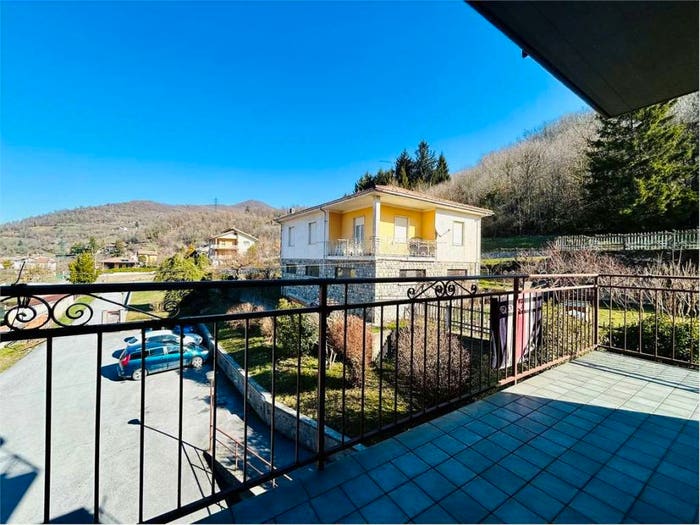 Appartamento quadrilocale in vendita in Via Calizzano, Centro, Garessio