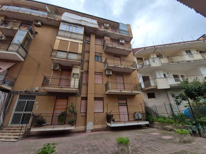 Appartamento trilocale in vendita in Via Vincenzo Guastella, Centro, Misilmeri