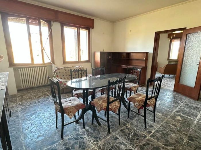 Casa con 5 locali in vendita in Via San Giovanni Bosco, Centro, Casaleone
