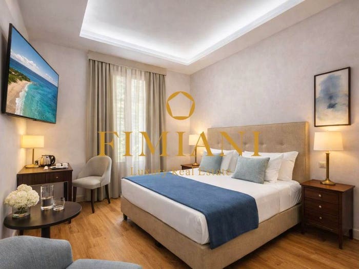 Appartamento con 6 locali in vendita in Via Faenza, Fortezza Stazione, Firenze