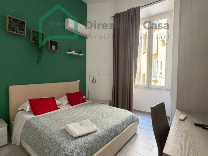 Appartamento quadrilocale in vendita in CORSO UMBERTO I, Tribunali, Napoli