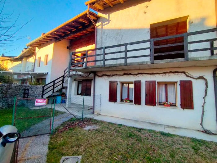 Casa trilocale in vendita in Via Castello, Toppo, Travesio