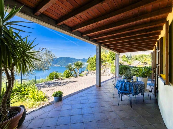 Casa quadrilocale in vendita in Marone via Mazzini, Centro, Marone