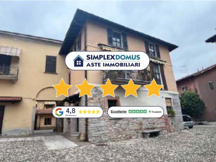 Appartamento con 6 locali in vendita in Piazza Monte Grappa, Centro, Daverio