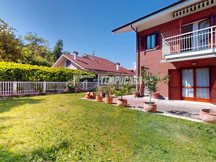 Casa con 6 locali in vendita in Via Giuseppe Bonino, Sangano