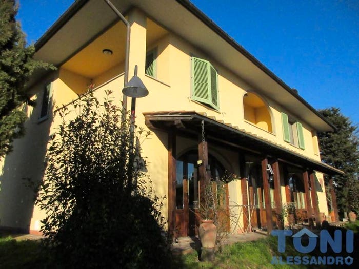 Casa con 6 locali in vendita in Ponte a Elsa Brusciana, Empoli
