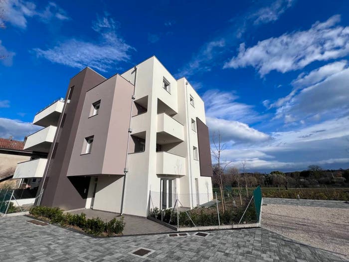 Casa quadrilocale in vendita in Viale Gradara, Papini Oltremare, Riccione