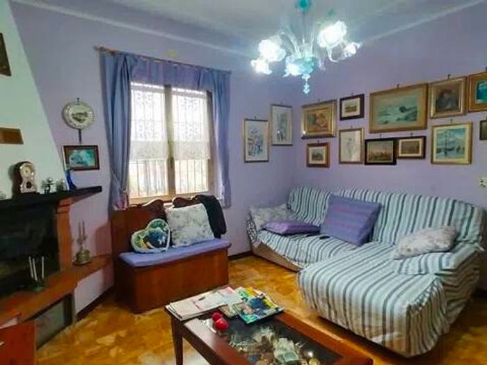 Casa con 5 locali in vendita in Viale Corsi L No Number, Centro, Carcare