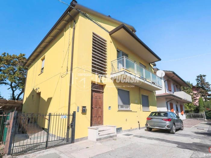 Casa con 5 locali in vendita in Via Fiume, Ospedaletto, Forlì