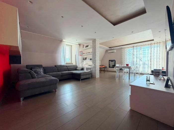 Casa con 5 locali in vendita in Via Giacomo Puccini, Pratillo, Frosinone