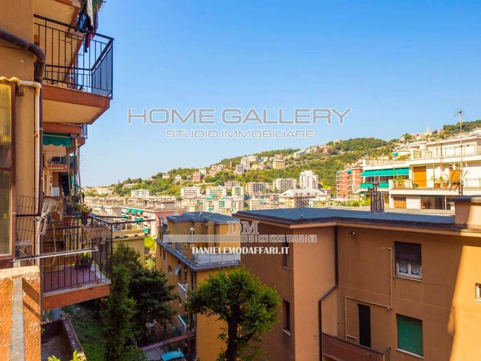 Appartamento trilocale in vendita in Via Capri, Oregina, Genova