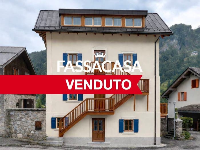 Casa trilocale in vendita in Via della Chiesa, Centro, Canazei