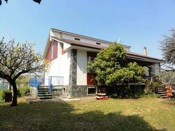 Casa con 6 locali in vendita in Morsasco