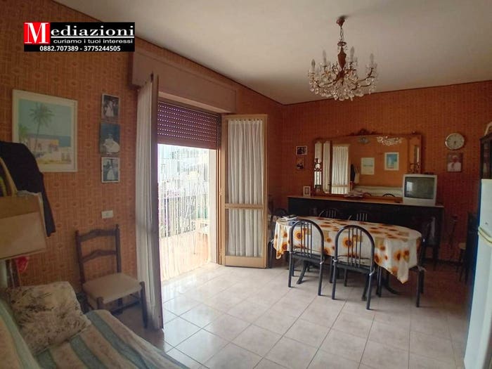 Appartamento trilocale in vendita in Via delle Rose, Marina Di Lesina, Lesina