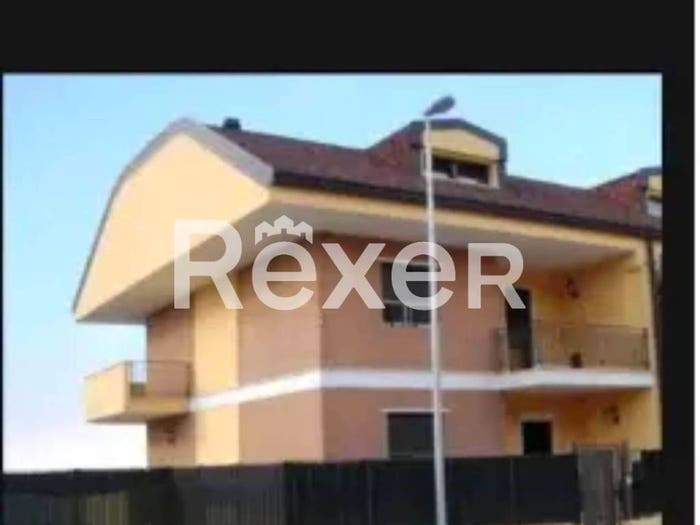 Casa con 6 locali in vendita in Via Parco delle More, Castelluccio dei Sauri