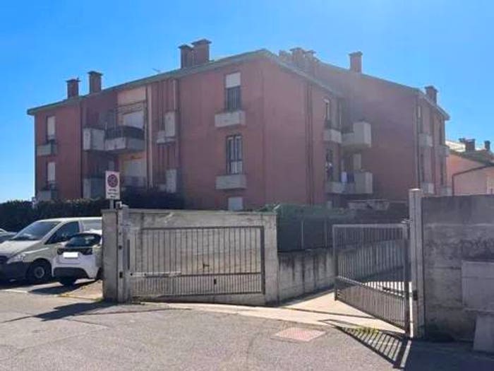 Appartamento trilocale in vendita in Via Dei Livelli, Centro, Caselle Lurani