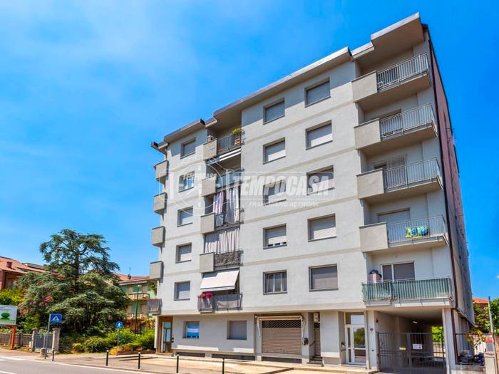 Appartamento trilocale in vendita in Strada Andezeno, Semicentro, Chieri