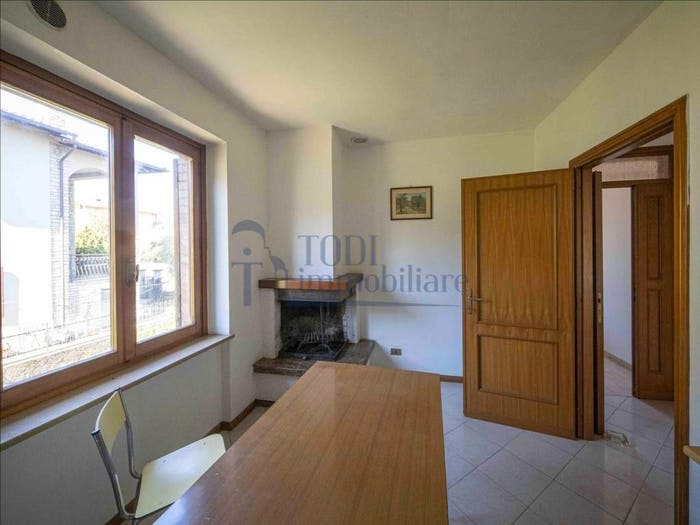 Appartamento trilocale in vendita in via perugina Collazzone, Centro, Collazzone