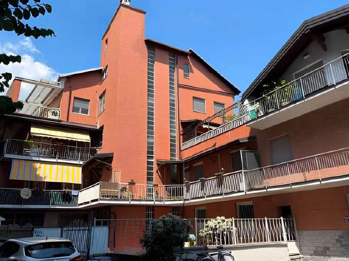 Appartamento trilocale in vendita in Via S Carlo, Centro, Garbagnate Milanese