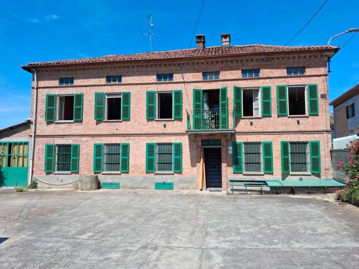 Casa con 6 locali in vendita in Via Dottor Giuseppe Ollino, Santa Caterina, Rocca d'Arazzo