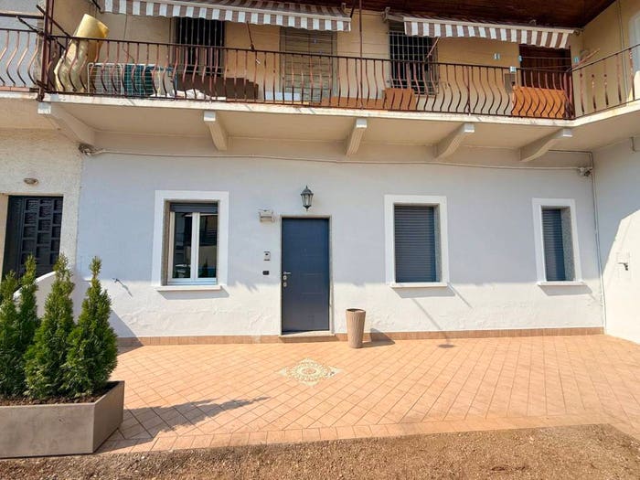 Appartamento trilocale in vendita in Via Papa Giovanni XXIII, Cardano al Campo