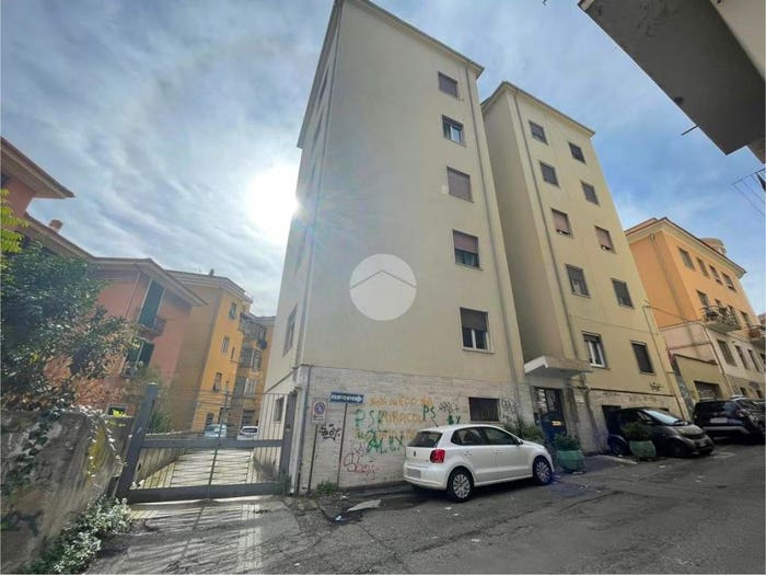 Appartamento quadrilocale in vendita in Via Mario Siniscalchi, Centro, Cosenza