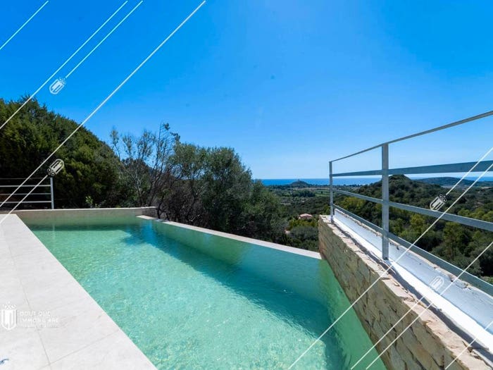 Casa con 5 locali in vendita in Domus de Maria